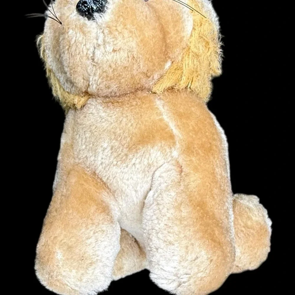 Vintage Lion Lois Toy Nut Shell‎ Bean Bag 7inch Plush